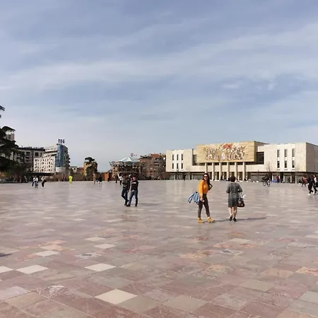 Kalaja City Center 2* 地拉那